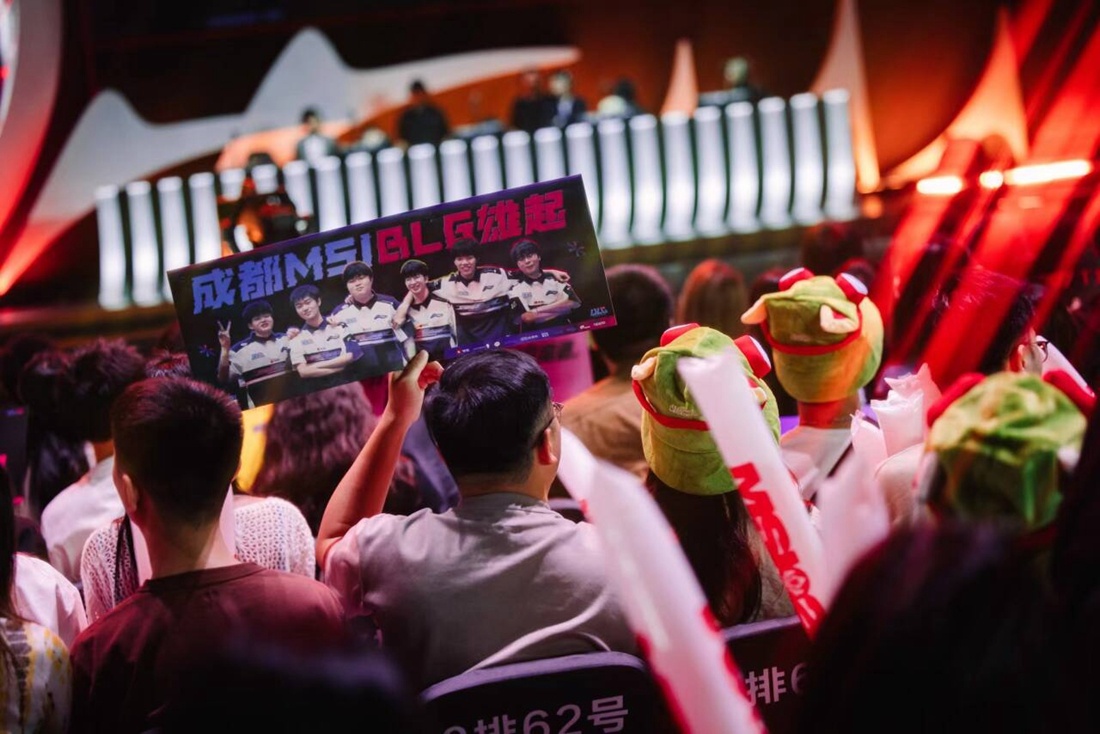 捍卫世界第一宝座！NaVi成功捧杯PGL Major